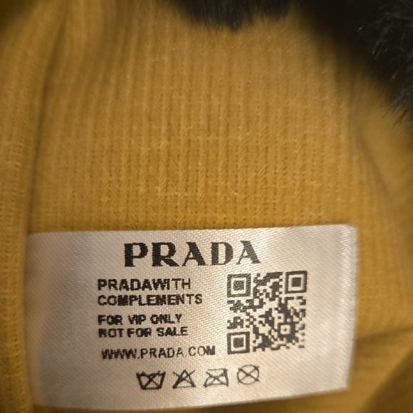 NWOT Prada Black Faux Fur Shoulder Bag - Picture 7 of 8